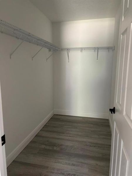 Spacious, unfurnished interior of a new home in , Dunnellon (Image 26).