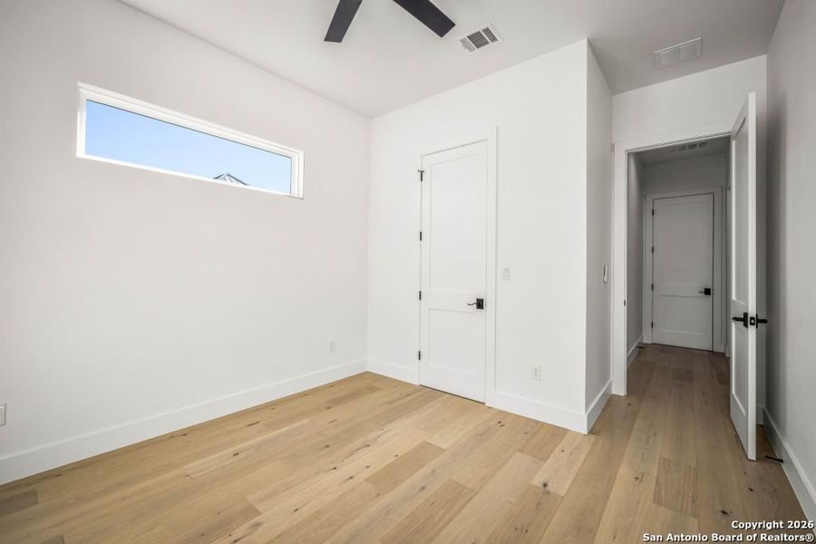 Spacious, unfurnished interior of a new home in , New Braunfels (Image 26).