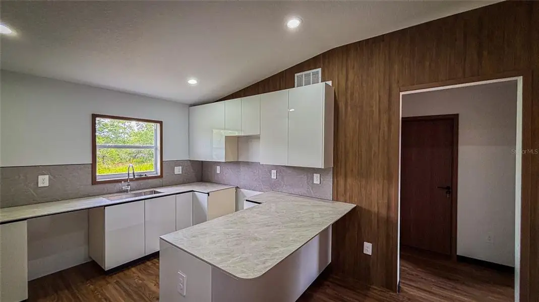 Furnished interior view inside a new home in , Ocala (Image 4).
