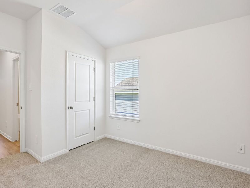 Spacious, unfurnished interior of a new home in Creekfall, Burnet (Image 12). Spacious, unfurnished interior of a new home in Creekfall, Burnet (Image 12).