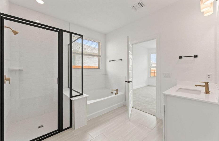 Furnished interior view inside a new home in Santa Rita Ranch, Liberty Hill (Image 7).