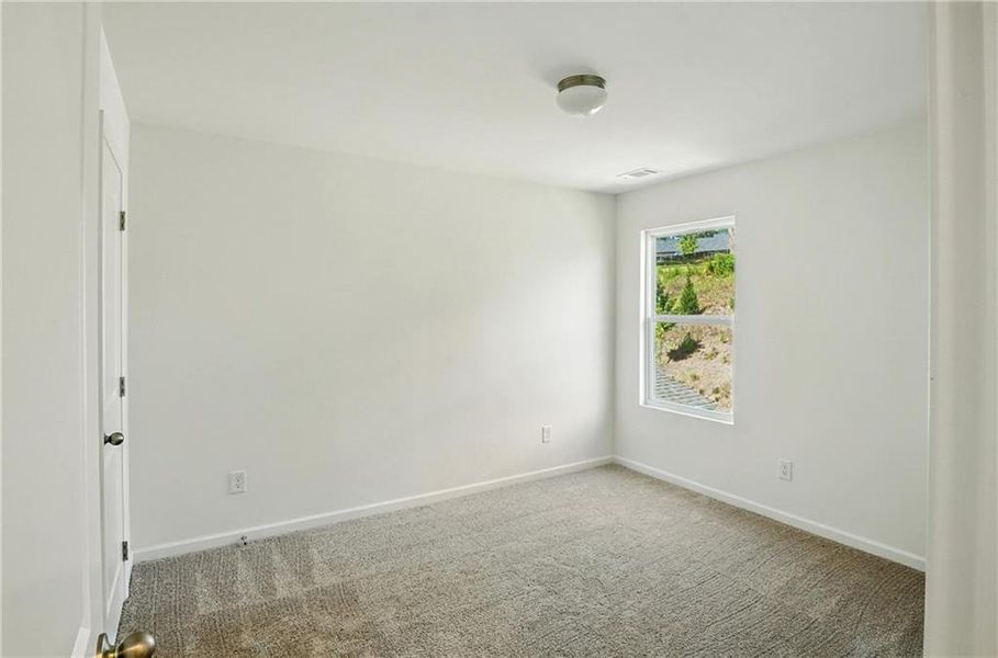 Spacious, unfurnished interior of a new home in Castleberry Pointe, Dawsonville (Image 22).