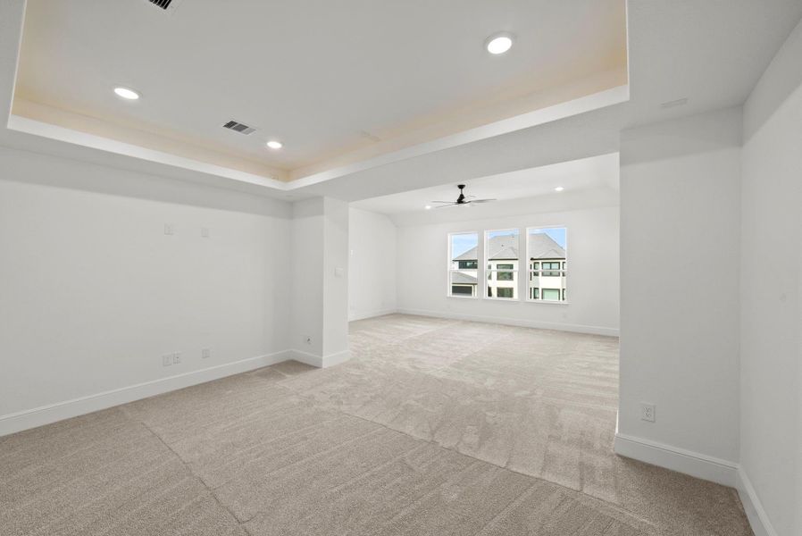 Spacious, unfurnished interior of a new home in Dunham Pointe, Cypress (Image 27).