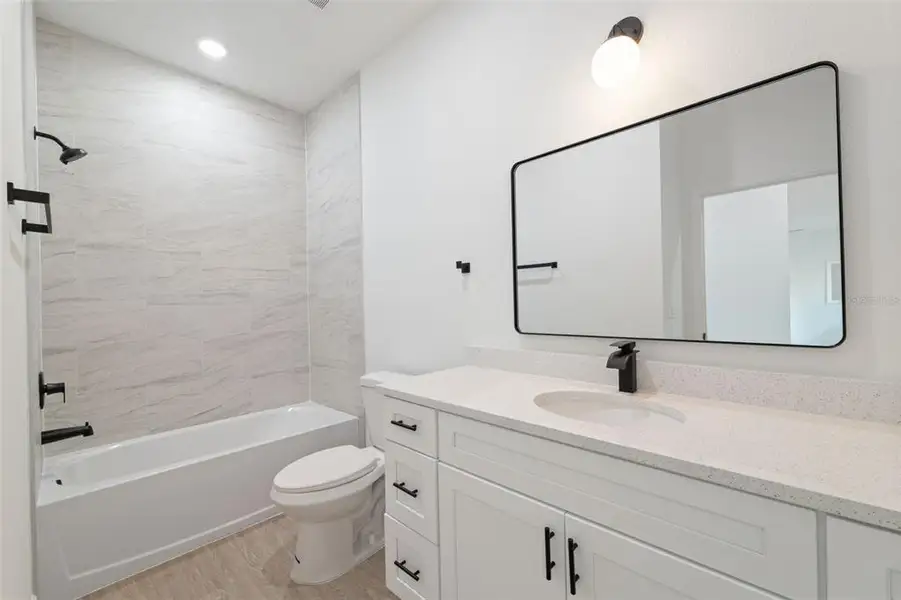 Furnished interior view inside a new home in , Ocala (Image 5).