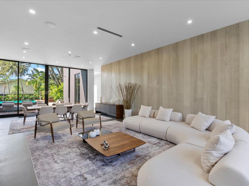 Furnished interior view inside a new home in , Miami (Image 53).