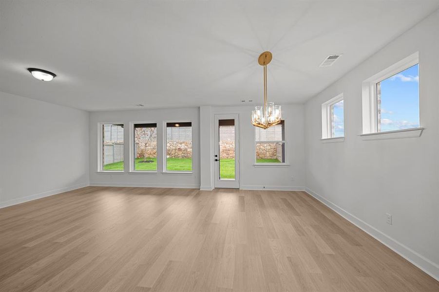 Spacious, unfurnished interior of a new home in Treeline, Justin (Image 14).