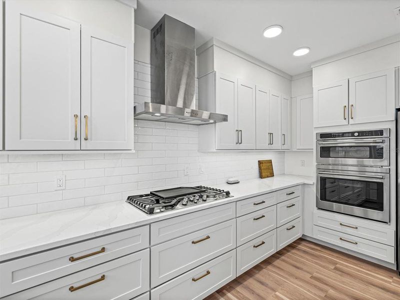 Furnished interior view inside a new home in , Clearwater (Image 11).