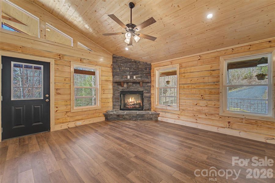 Image 38 of a home in .