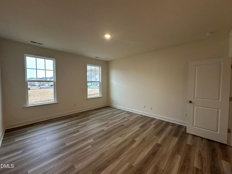 649 Hipwood Owner_Suite