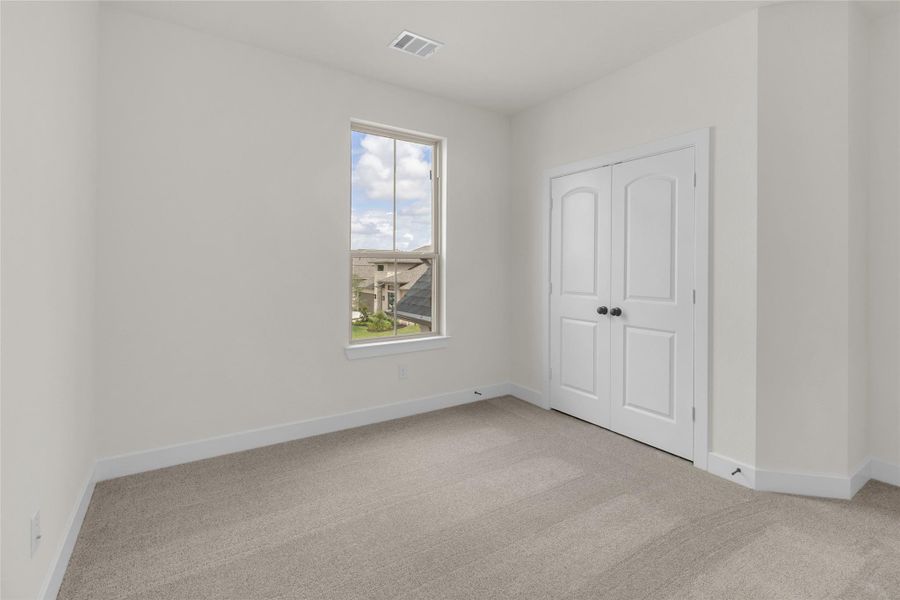 Spacious, unfurnished interior of a new home in Midline, Webster (Image 31). Spacious, unfurnished interior of a new home in Midline, Webster (Image 31).