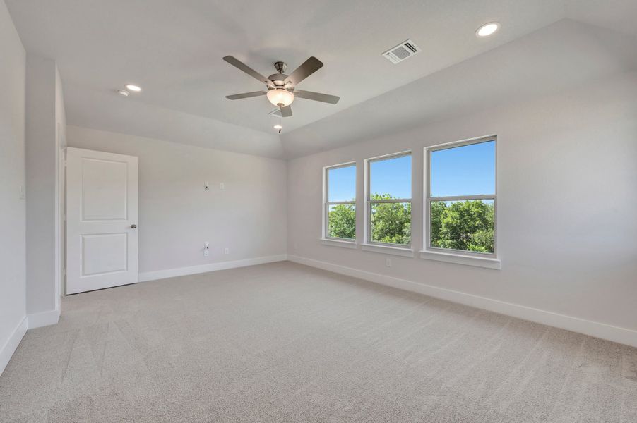 Spacious, unfurnished interior of a new home in Treeline, Justin (Image 37). Spacious, unfurnished interior of a new home in Treeline, Justin (Image 37).