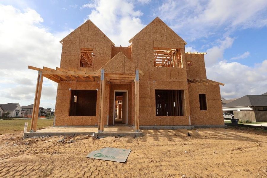 Let us show you how our advanced framing techniques have stood the test of time and allow more insulation for a quieter and more energy efficient home.