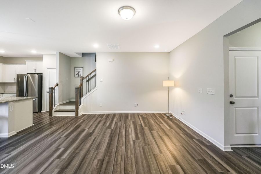 616 Glen Clova Dr-14