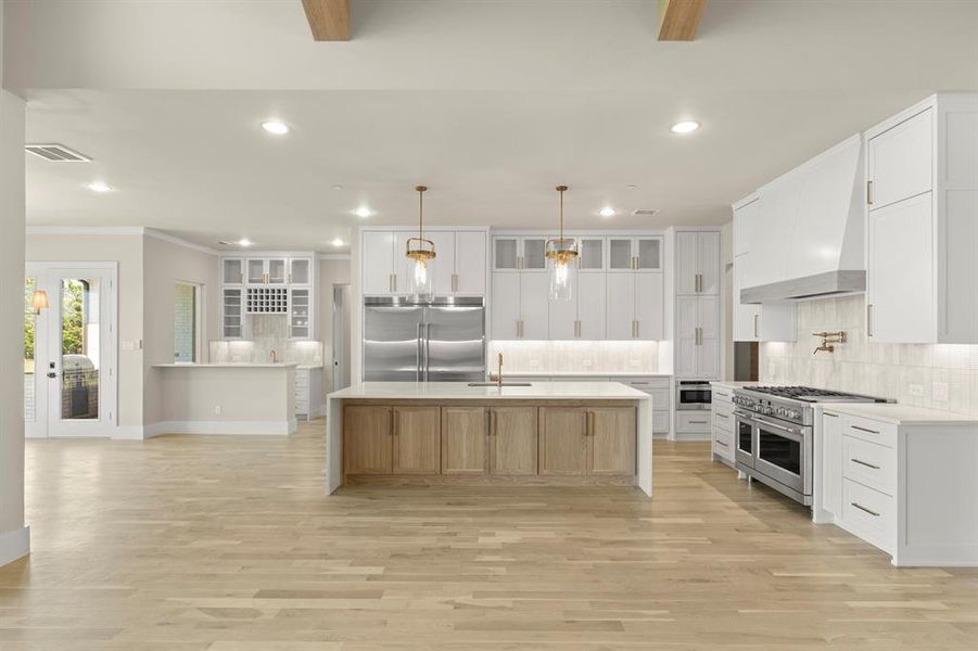 08. 208 Terry - Kitchen