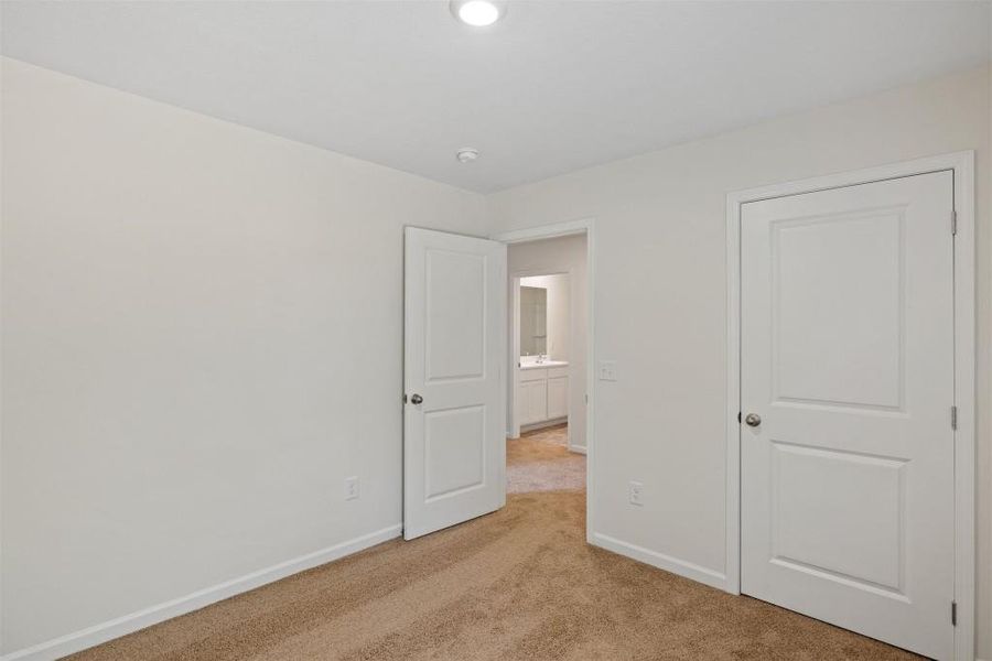 Spacious, unfurnished interior of a new home in Sheffield Highlands, Dallas (Image 22). Spacious, unfurnished interior of a new home in Sheffield Highlands, Dallas (Image 22).