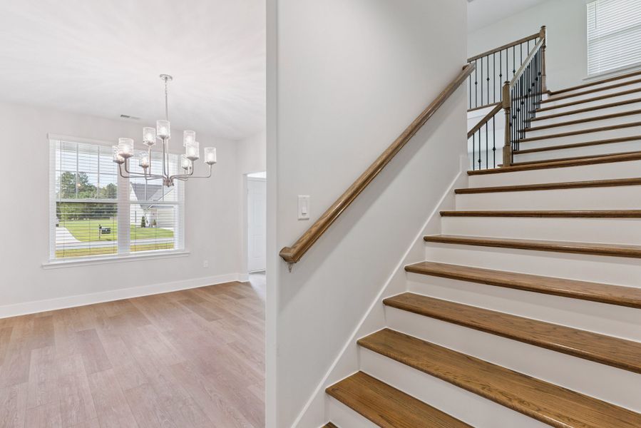 Spacious, unfurnished interior of a new home in NorthShore on the St. Marys River, Kingsland (Image 26).