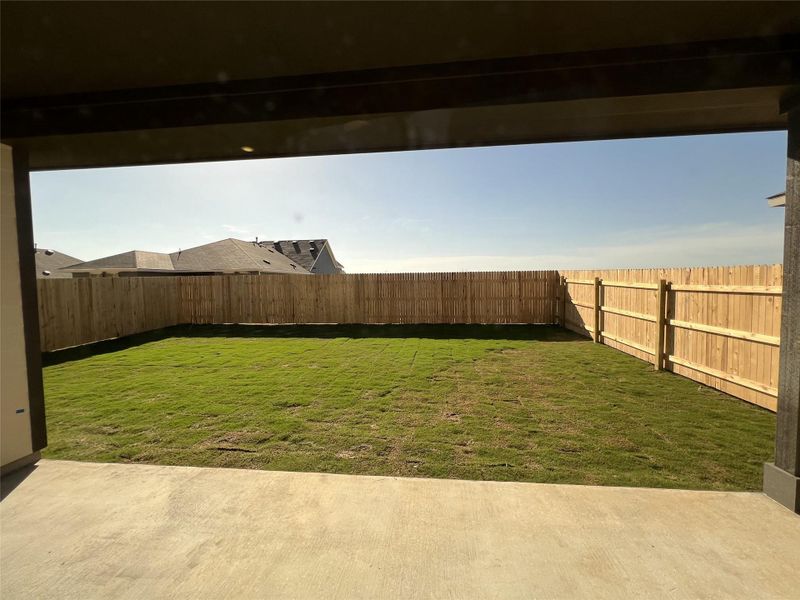 Exterior details and patio area of a home in Rolling Glen, Hutto (Image 22).