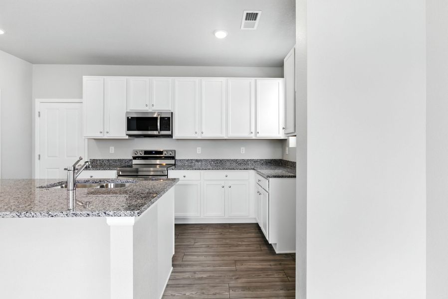 Furnished interior view inside a new home in Pintail Commons at Johnstown Village, Johnstown (Image 8).