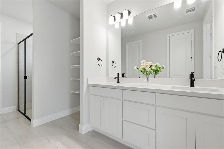 Furnished interior view inside a new home in Harvest, Argyle (Image 15).
