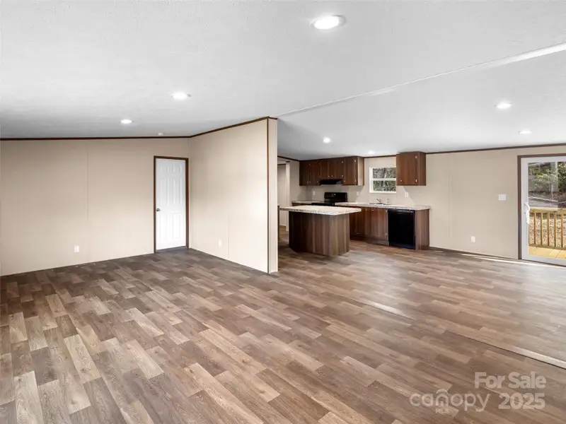 Spacious, unfurnished interior of a new home in , Old Fort (Image 16).