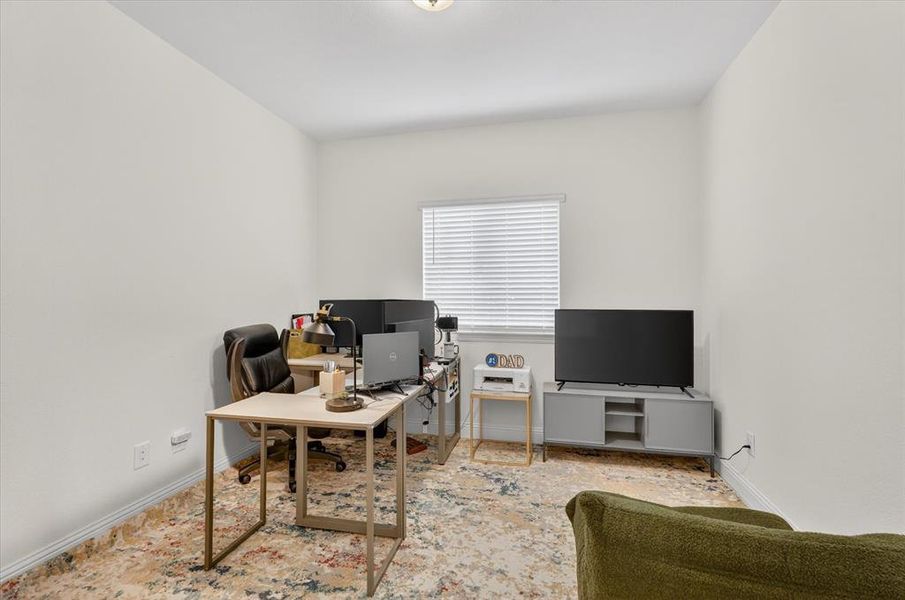 Furnished interior view inside a new home in Meadow Run, Melissa (Image 22).