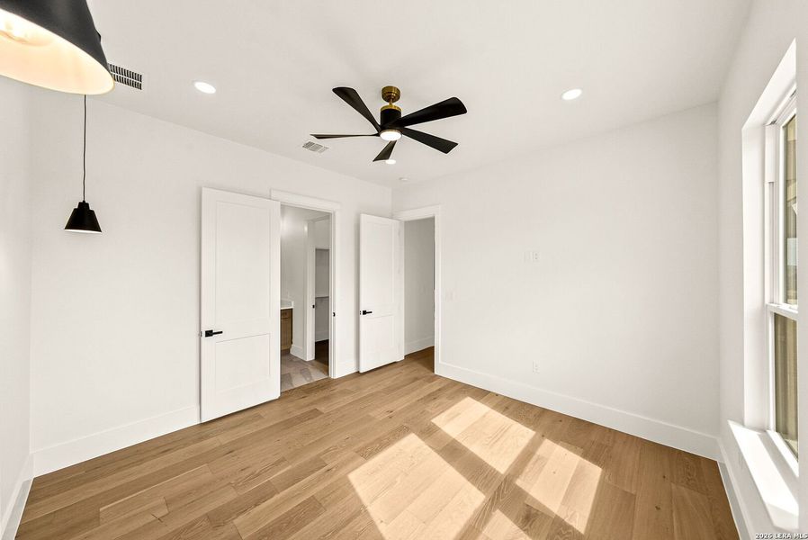 Spacious, unfurnished interior of a new home in , Bandera (Image 22). Spacious, unfurnished interior of a new home in , Bandera (Image 22).
