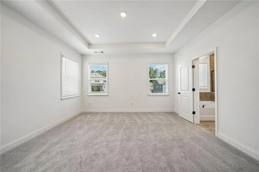 Spacious, unfurnished interior of a new home in Auburn Glen, Dacula (Image 19).