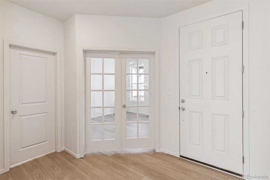 Image 35 of a home in Turnberry.