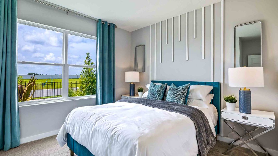 Furnished interior view inside a new home in Star Farms at Lakewood Ranch, Bradenton (Image 11).