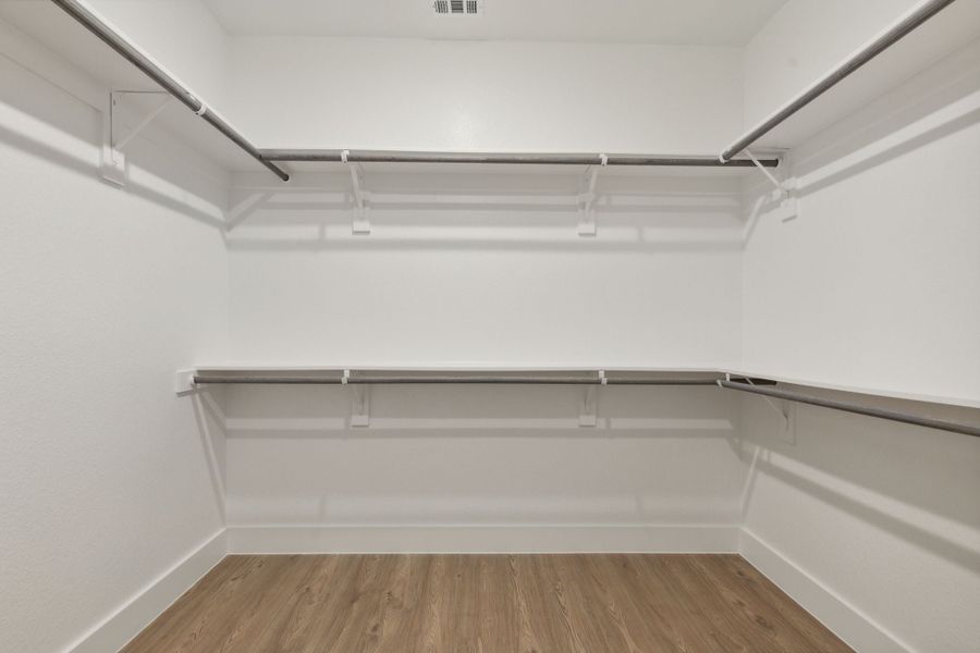 Representative unfurnished interior of a home built from the Dove by Centre Living Homes in Dove Hollow, Waxahachie (Image 40).