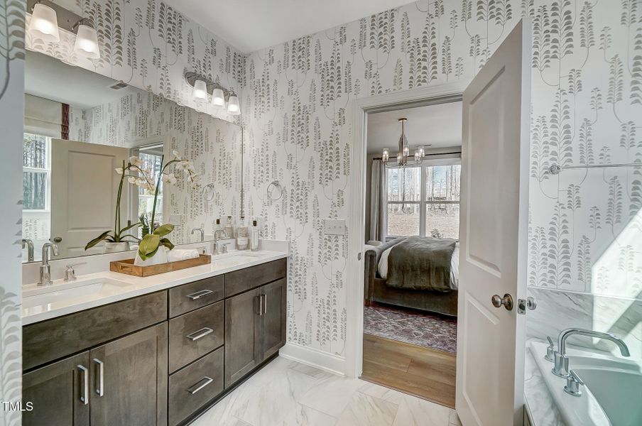 Roanoke - BTS Model - 037 Roanoke - BTS Model - 037