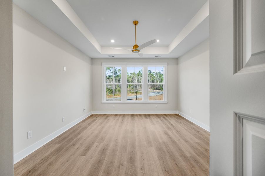 Spacious, unfurnished interior of a new home in , Huger (Image 10).