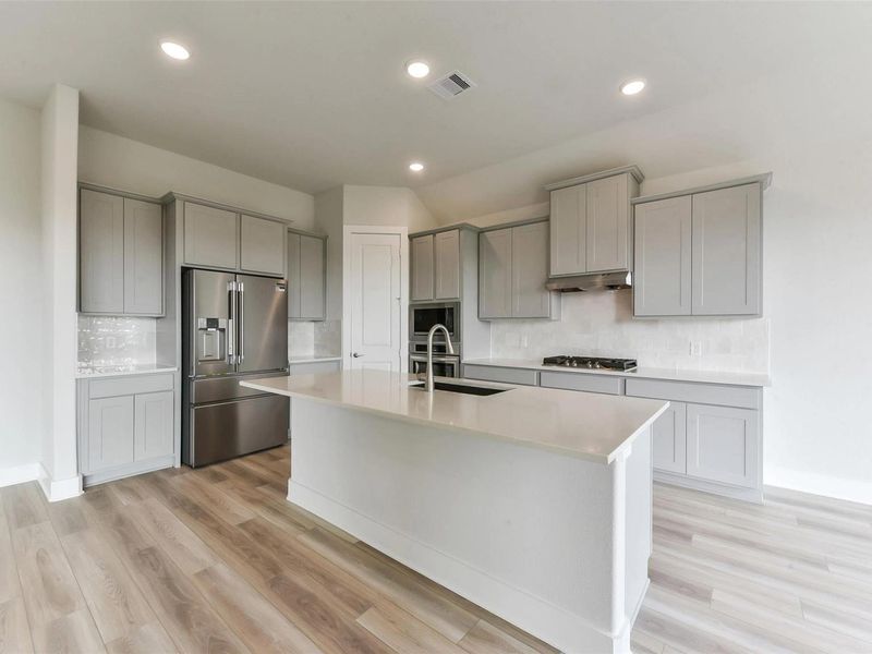 Furnished interior view inside a new home in Lago Mar, Texas City (Image 6).