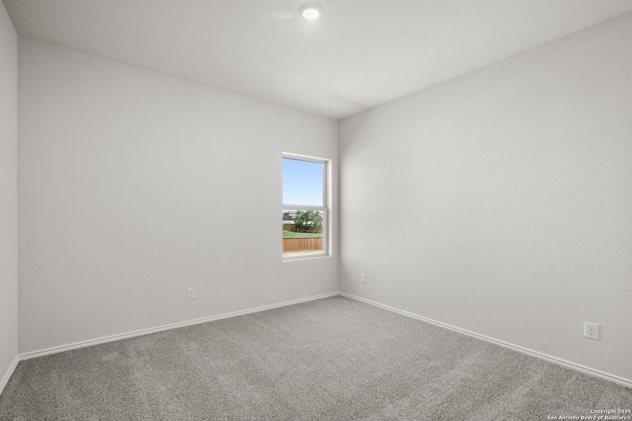 Spacious, unfurnished interior of a new home in Blue Ridge Ranch, San Antonio (Image 9). Spacious, unfurnished interior of a new home in Blue Ridge Ranch, San Antonio (Image 9).