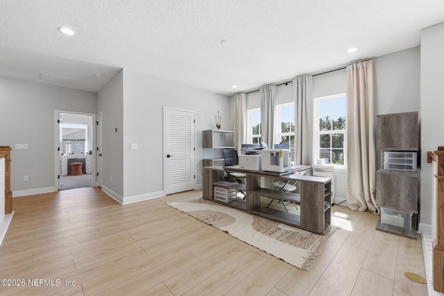 Furnished interior view inside a new home in , Ponte Vedra (Image 69).