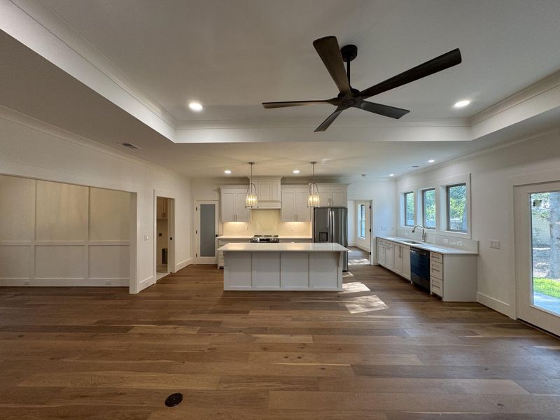Spacious, unfurnished interior of a new home in , Pawleys Island (Image 16). Spacious, unfurnished interior of a new home in , Pawleys Island (Image 16).