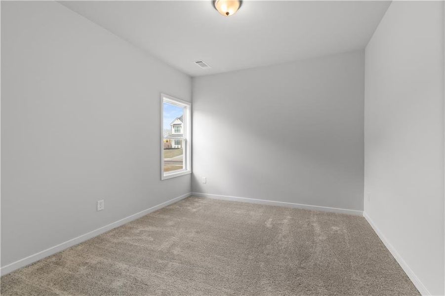 Spacious, unfurnished interior of a new home in Rosewood Lake Preserve, Hoschton (Image 17).