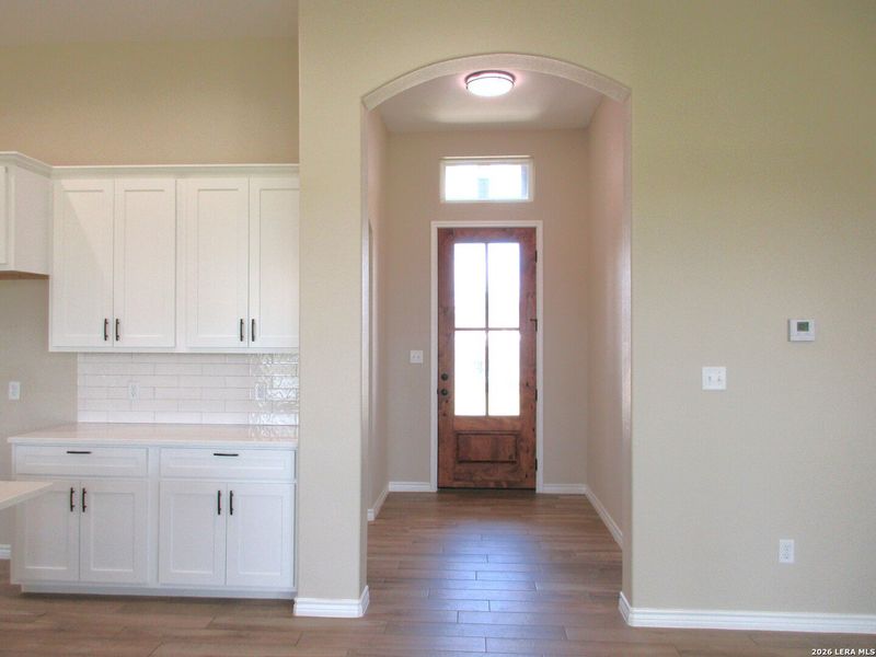 Spacious, unfurnished interior of a new home in , Pleasanton (Image 10).