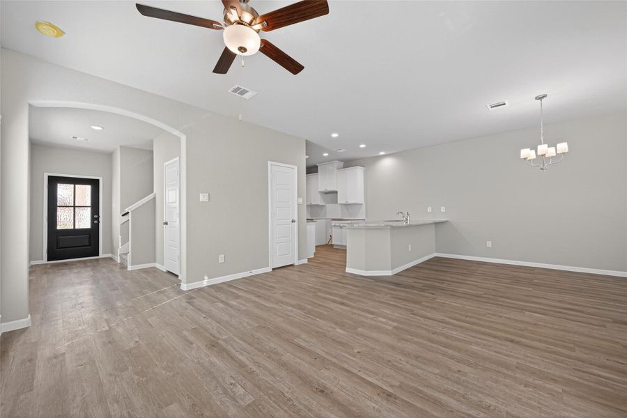 Spacious, unfurnished interior of a new home in Woodland Lakes, Houston (Image 42).