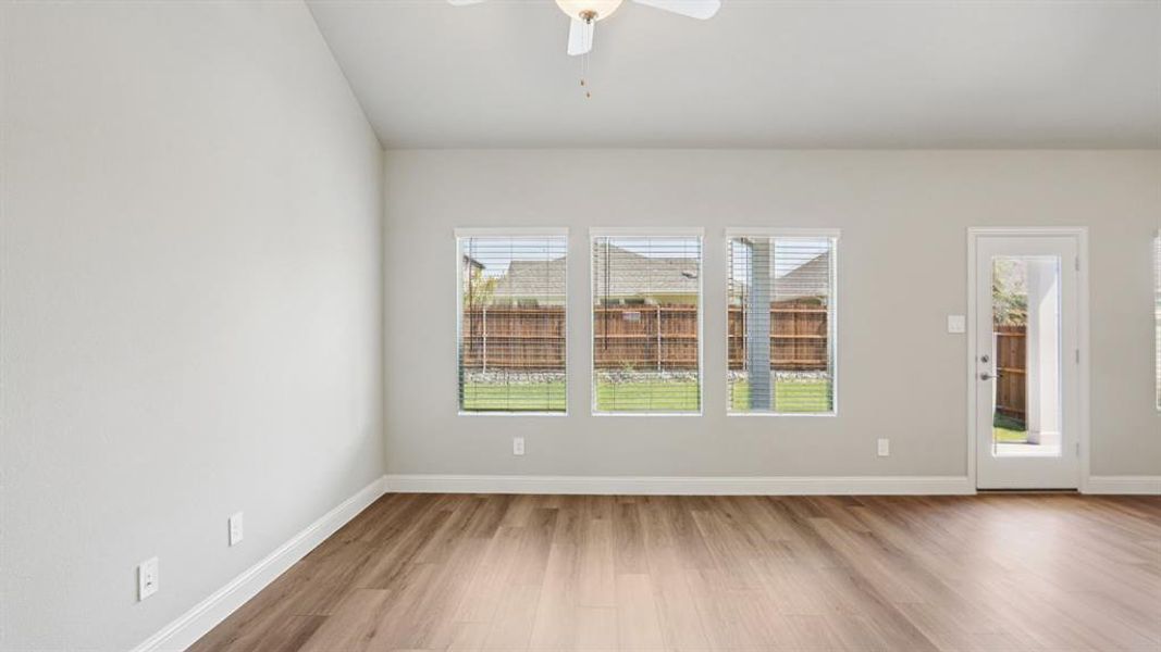 Spacious, unfurnished interior of a new home in Windmore, Princeton (Image 33).