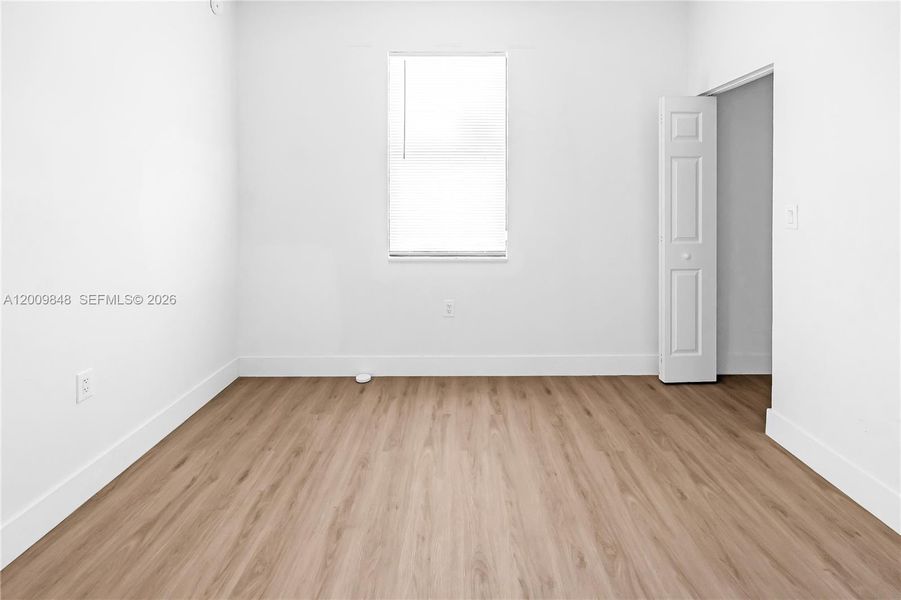 Spacious, unfurnished interior of a new home in , Clewiston (Image 23).
