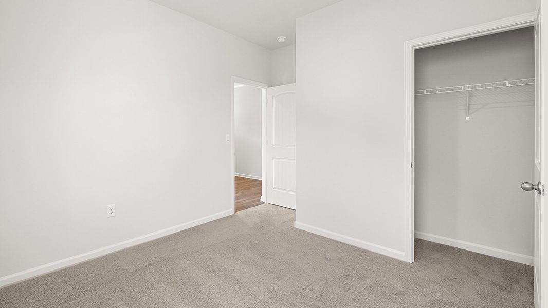 Spacious, unfurnished interior of a new home in Northberry, Rome (Image 20).