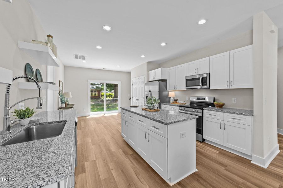 412 N Green - Kitchen 2