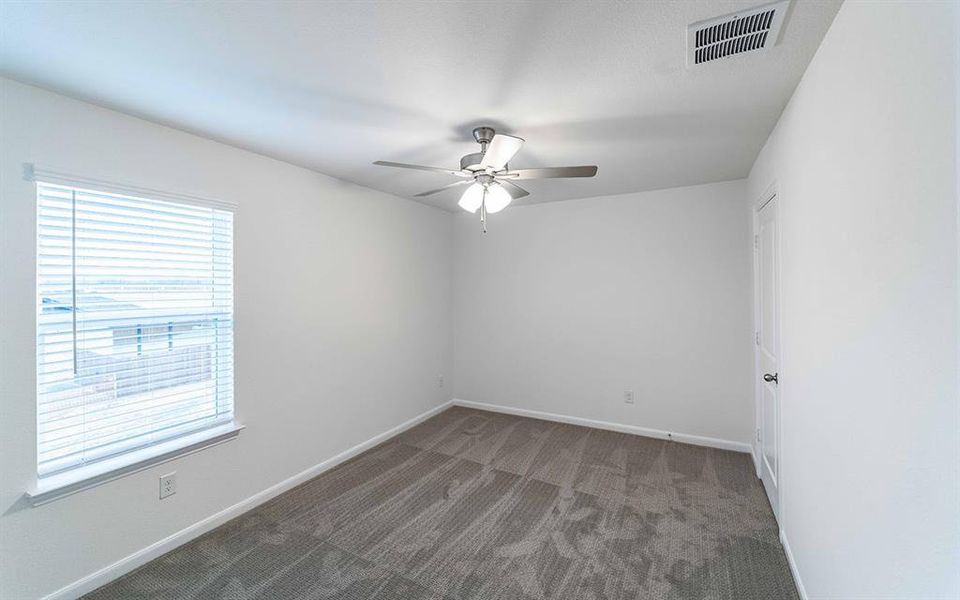 Spacious, unfurnished interior of a new home in Sagebrook, Lantana (Image 15).