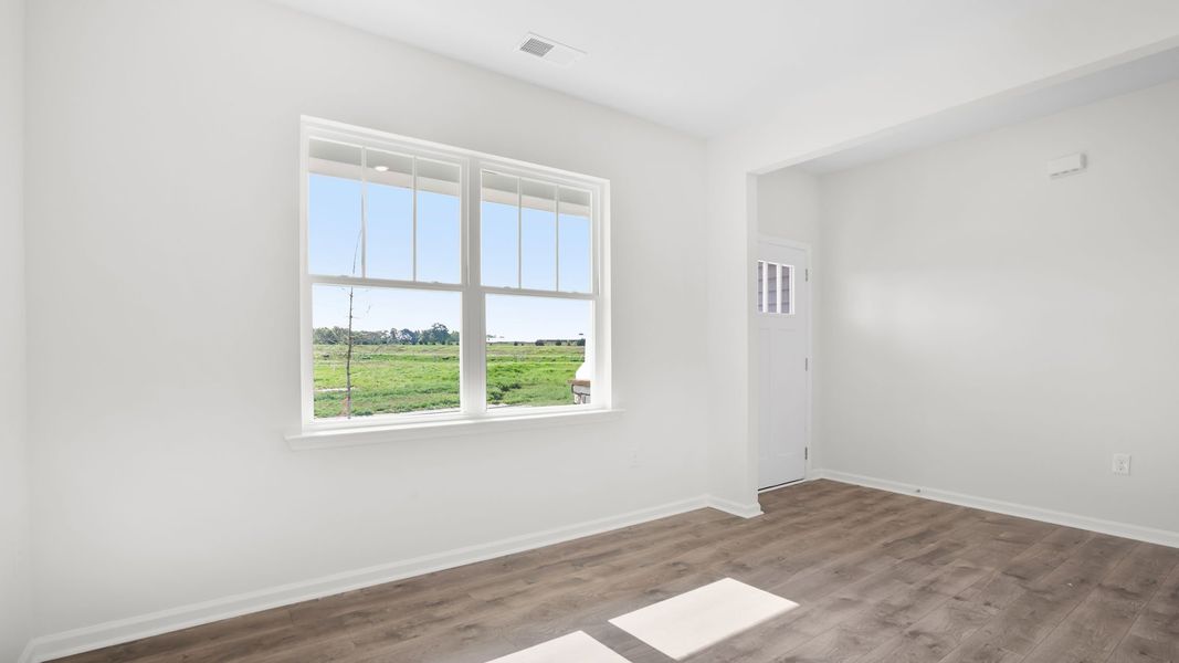 Spacious, unfurnished interior of a new home in Foxbank, Gray Court (Image 16).