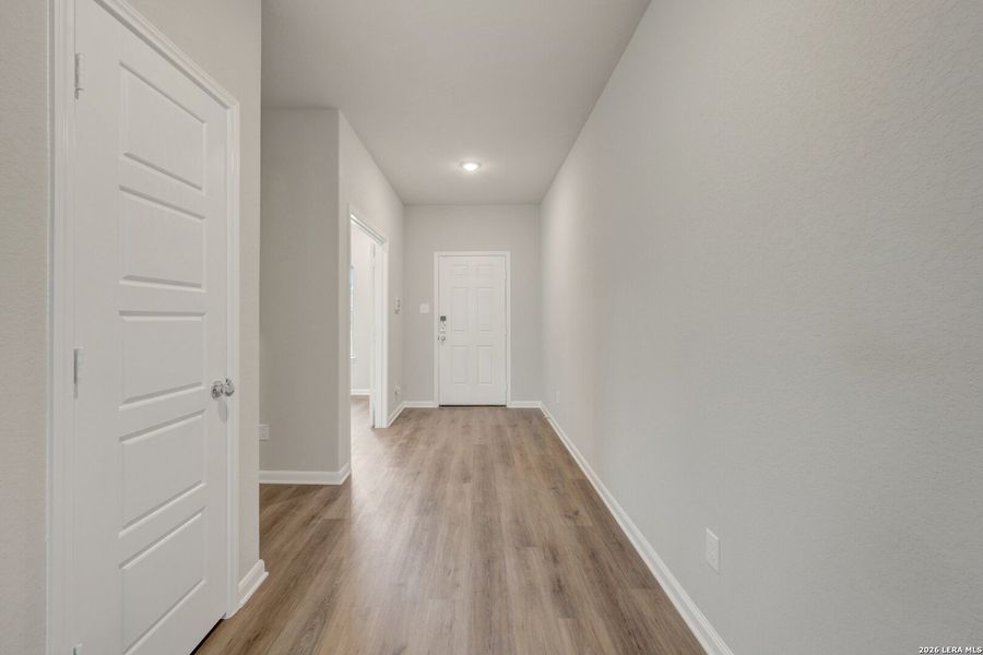 Spacious, unfurnished interior of a new home in Winding Brook, San Antonio (Image 47).