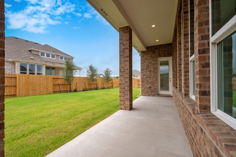 Backyard/Patio Backyard/Patio
