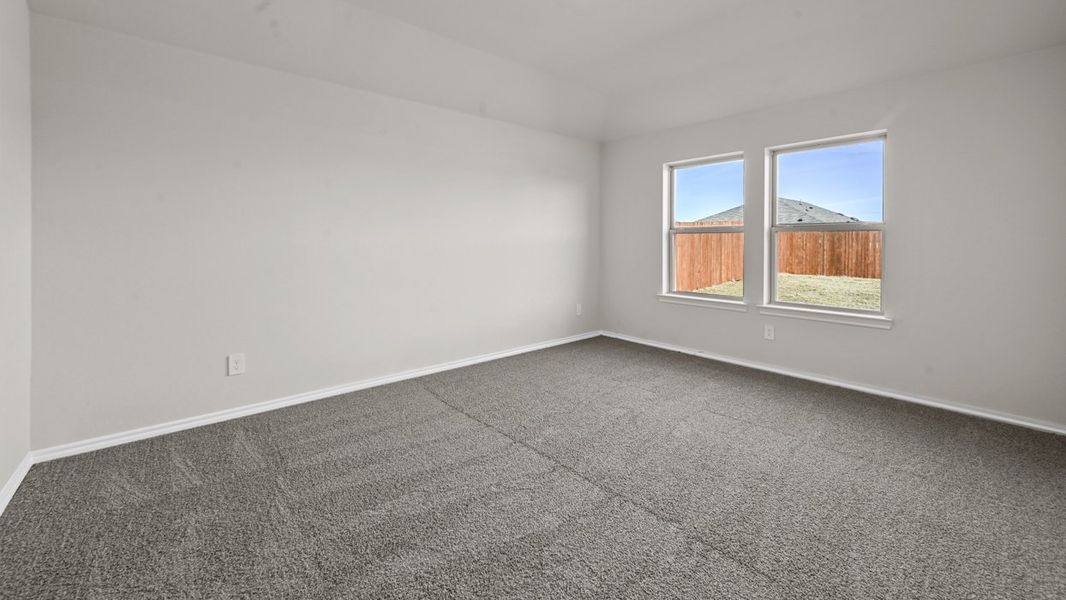 Representative unfurnished interior of a home built from the Texas Cali by D.R. Horton in Cottonwood, Dorchester (Image 7).