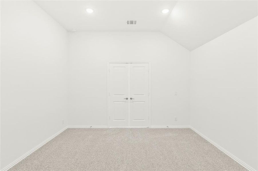 Spacious, unfurnished interior of a new home in Sutton Fields, Celina (Image 28).