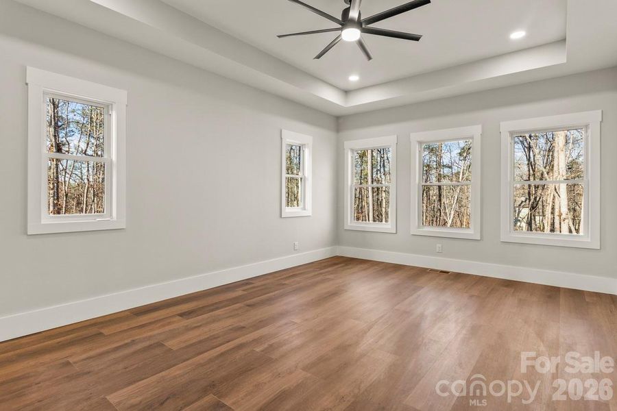 Spacious, unfurnished interior of a new home in , Lincolnton (Image 36).